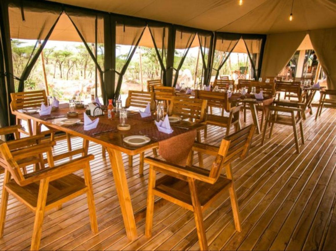 Serengeti Kifaru Tented Lodge Mugumu Ngoại thất bức ảnh